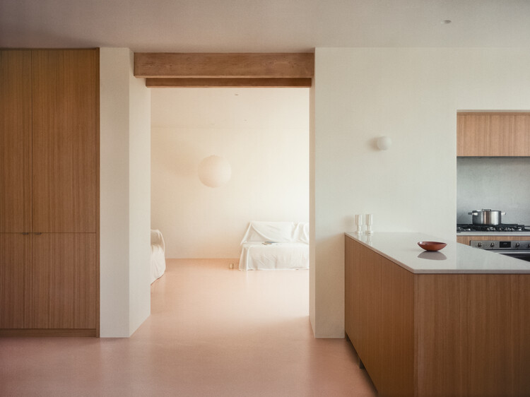 Fairmead House / Praça Apricot
