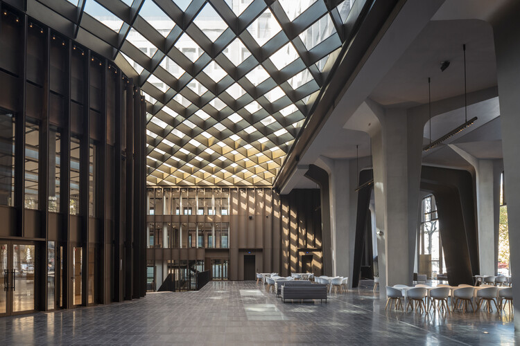Edifício de escritórios Grande Armée L1ve / Baumschlager Eberle Architects