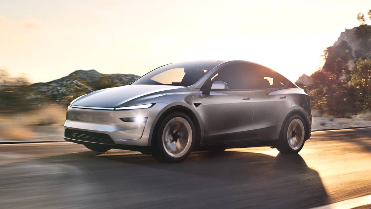 Tesla Model Y se torna o primeiro carro a passar no novo teste ADAS da NHTSA