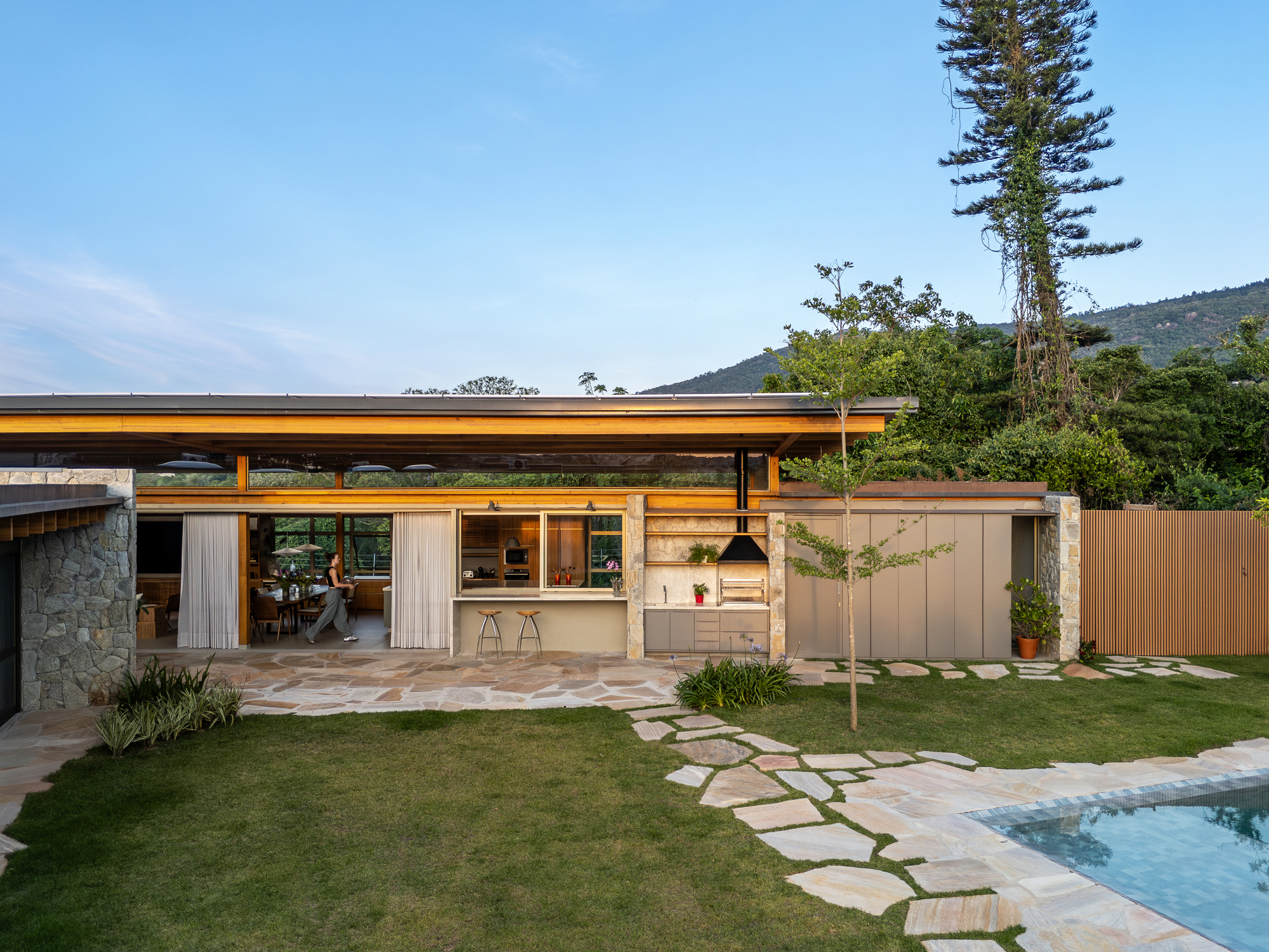 MA House – Atibaia / Estúdio Rossi Arquitetos